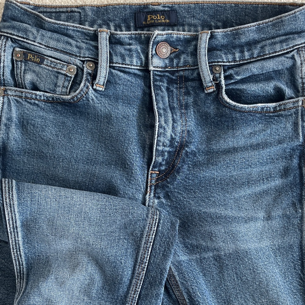 Polo by Ralph Lauren Classic Blue Jeans. Tompkins Mid Rise Skinny Crop.